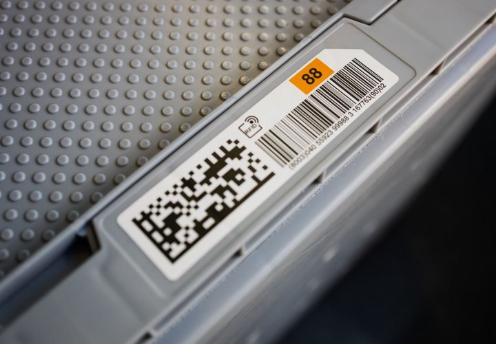 inotec RFID Inmould GS1 Box Foto inotec RFID Inmould GS1 Box